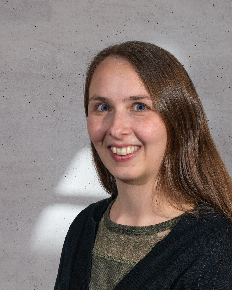 Portrait_Janina Leidinger